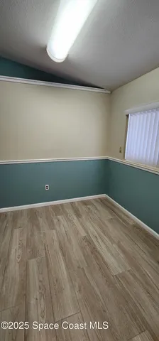 an empty room with an empty space