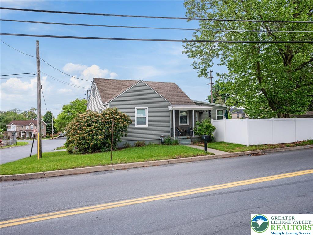 30 Morgan Hill Road Easton, PA 18042 - Photo 1 of 24 Gallery Image 1