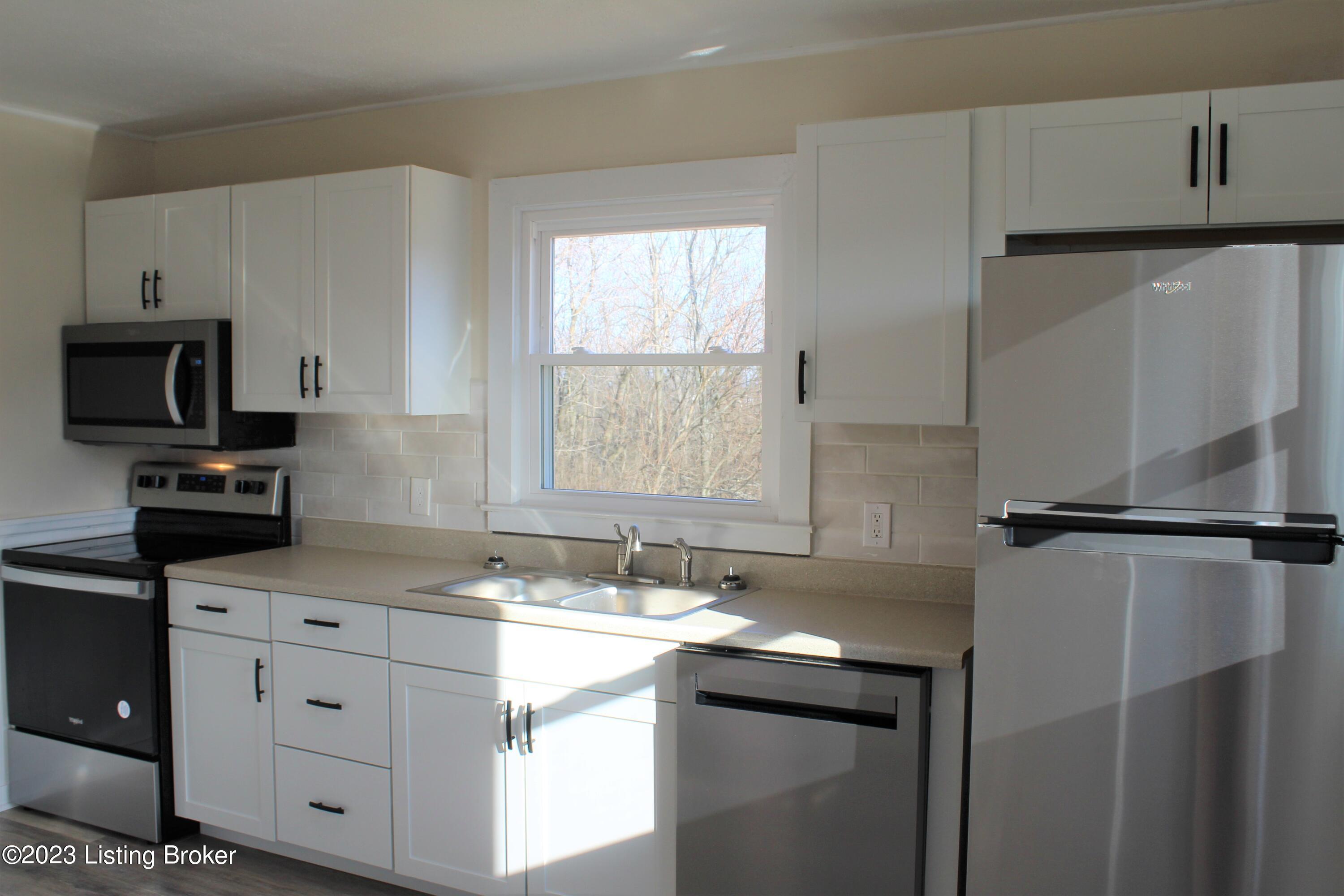 4500 Jackson Road Eminence, KY 40019 - Photo 6 of 22 Kitchen