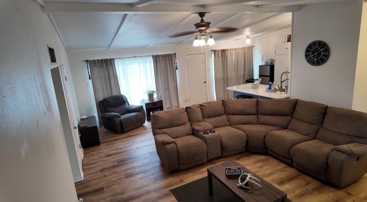 2709 Rice Avenue San Angelo, TX 76904 - Photo 5 of 28 a living room with furniture and a mirror
