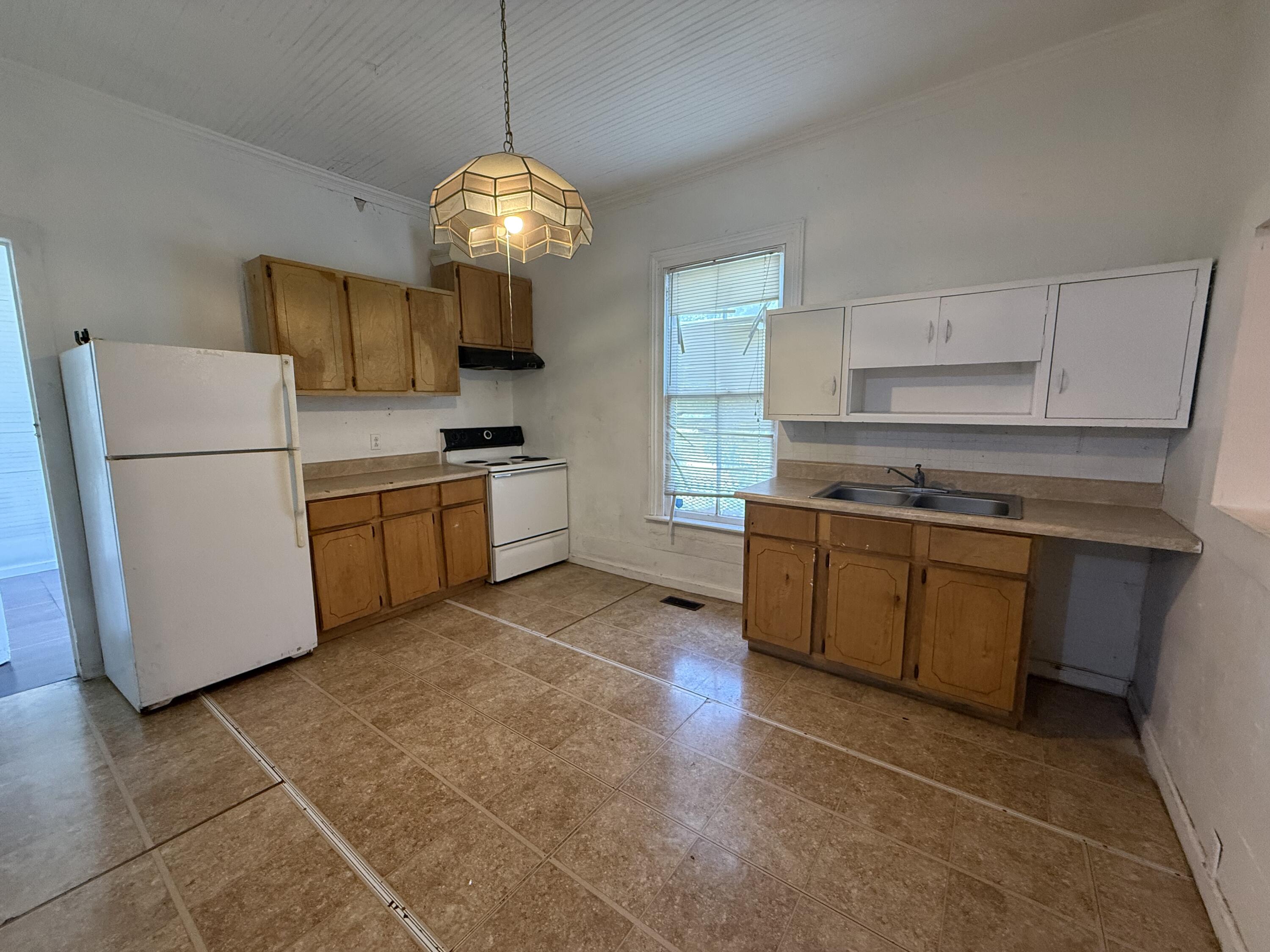 121 West Baruch Street Denmark, SC 29042 - Photo 6 of 14 IMG_2663