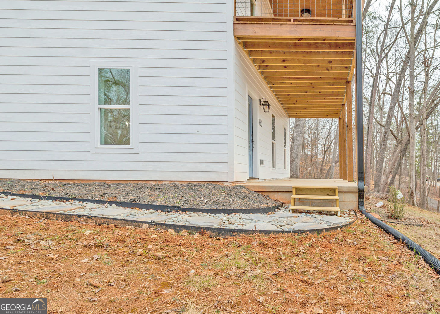 990 Rue Fluer De Lis Lavonia, GA 30553 - Photo 3 of 35