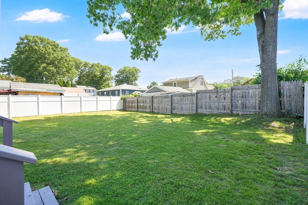 217 Mazarin Street Springfield, MA 01151 - Photo 33 of 33