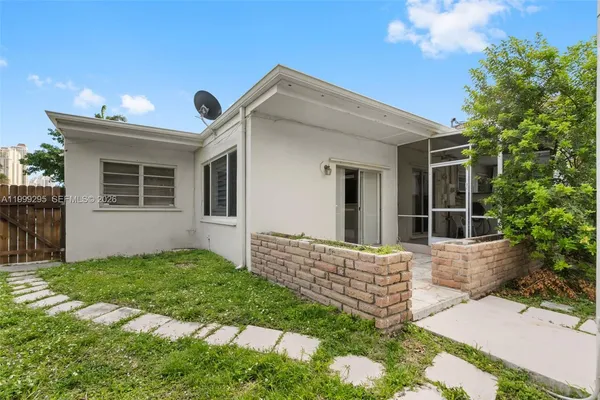 $4,800 | 261 188th Street, Unit 261, Sunny Isles Beach, FL 33160