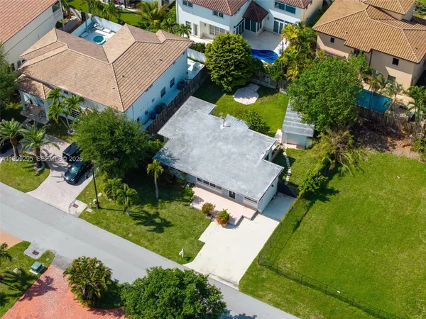 $4,800 | 261 188th Street, Unit 261, Sunny Isles Beach, FL 33160