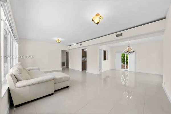$4,800 | 261 188th Street, Unit 261, Sunny Isles Beach, FL 33160