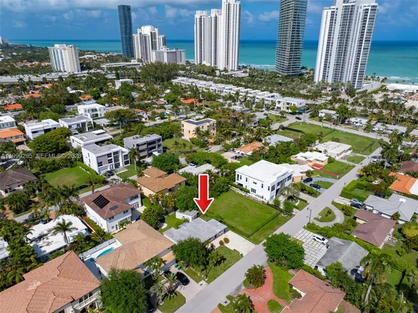 $4,800 | 261 188th Street, Unit 261, Sunny Isles Beach, FL 33160