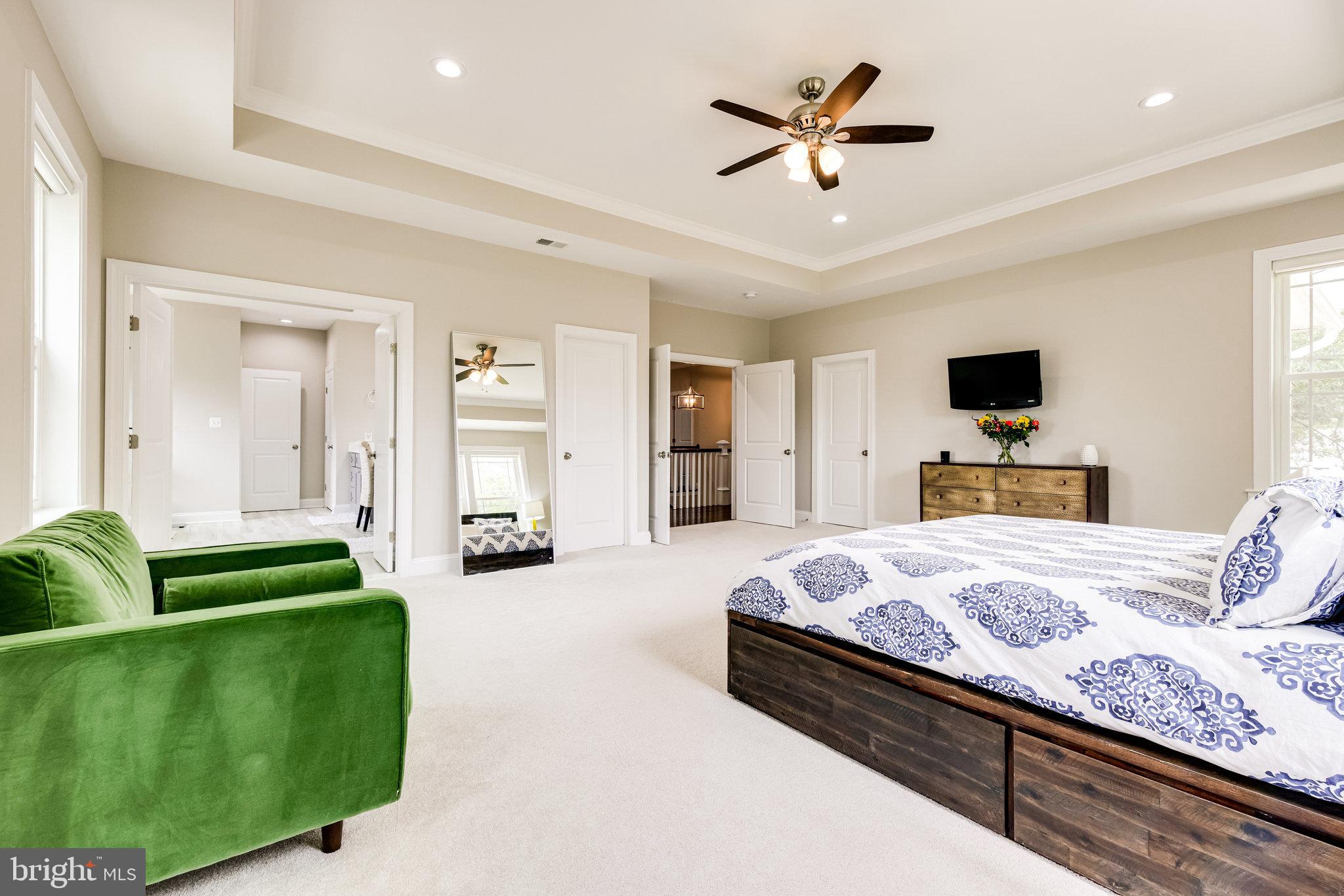 3003 Franklin Street Alexandria, VA 22306 - Photo 22 of 61 Primary Bedroom with Sitting Area
