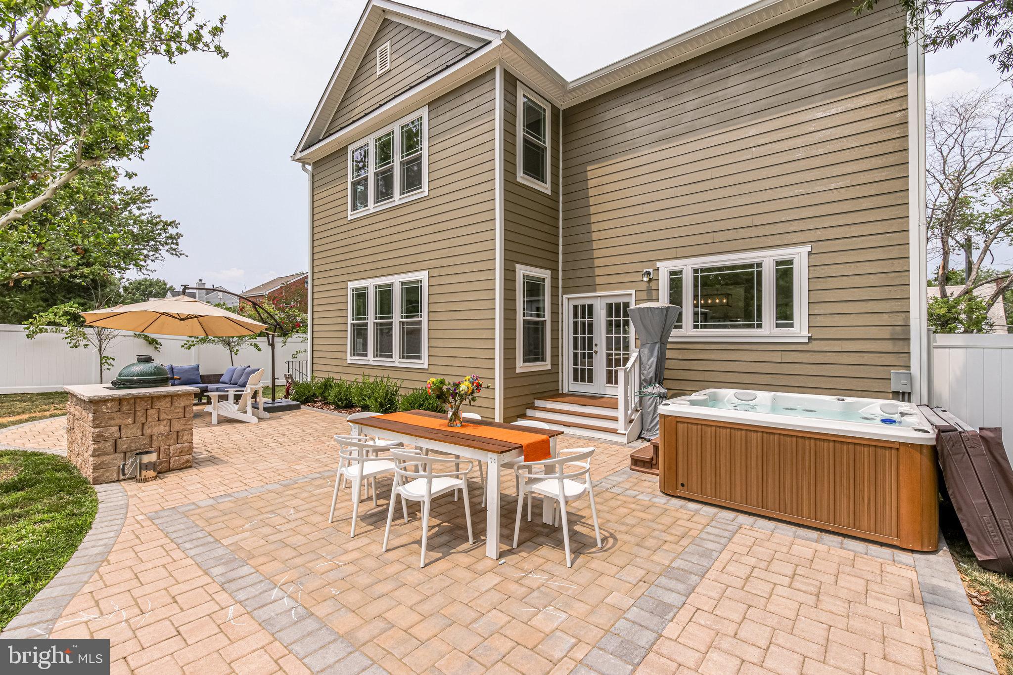 3003 Franklin Street Alexandria, VA 22306 - Photo 57 of 61 Grill + Hot Tub = a Great Night!