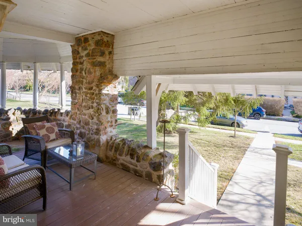 a living room filled with furniture