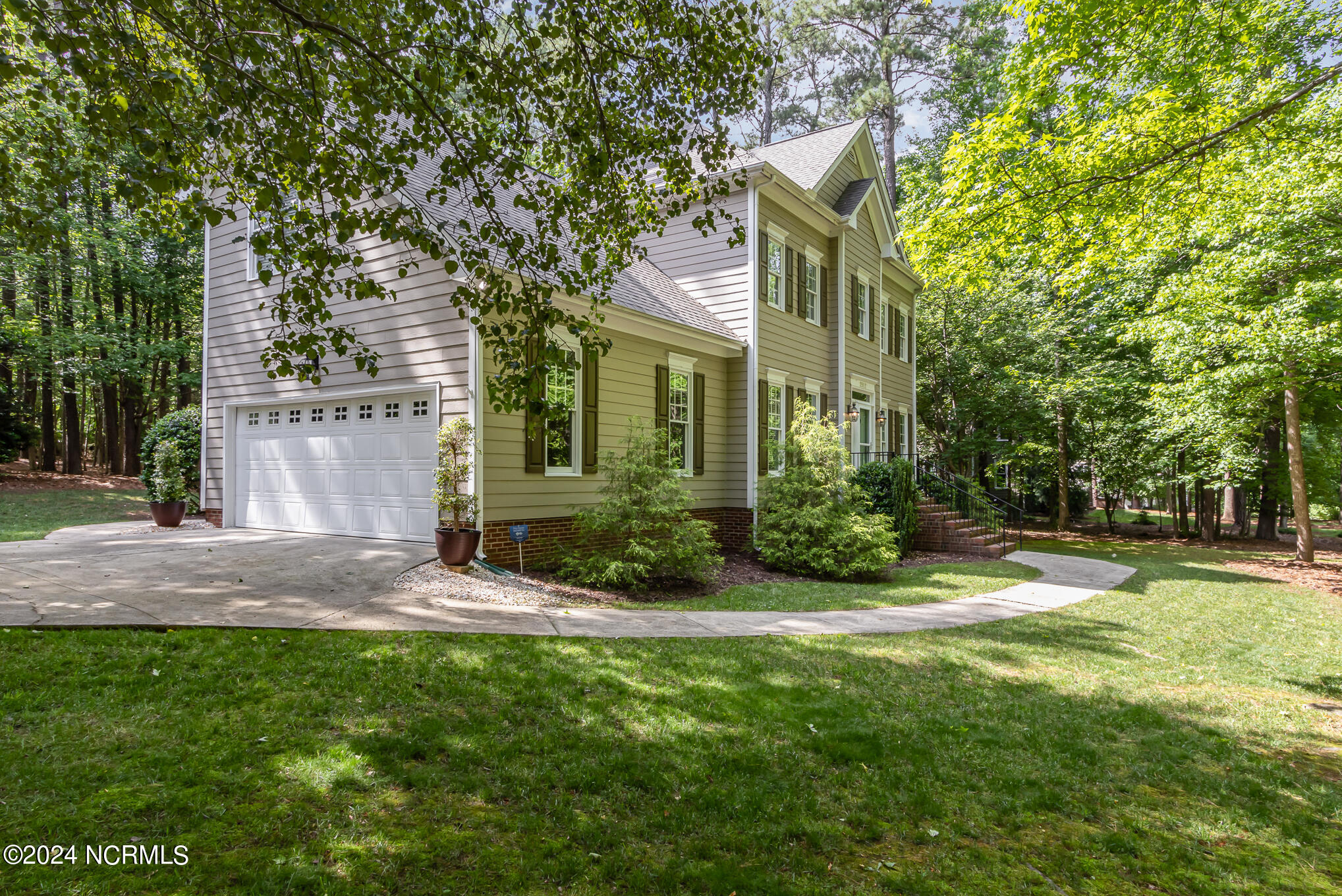 2512 Sunnystone Way Raleigh, NC 27613 - Photo 3 of 49 004_img_3086-edit