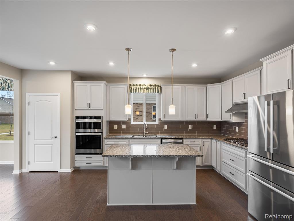 48672 Rockview Road Novi, MI 48374 - Photo 6 of 23