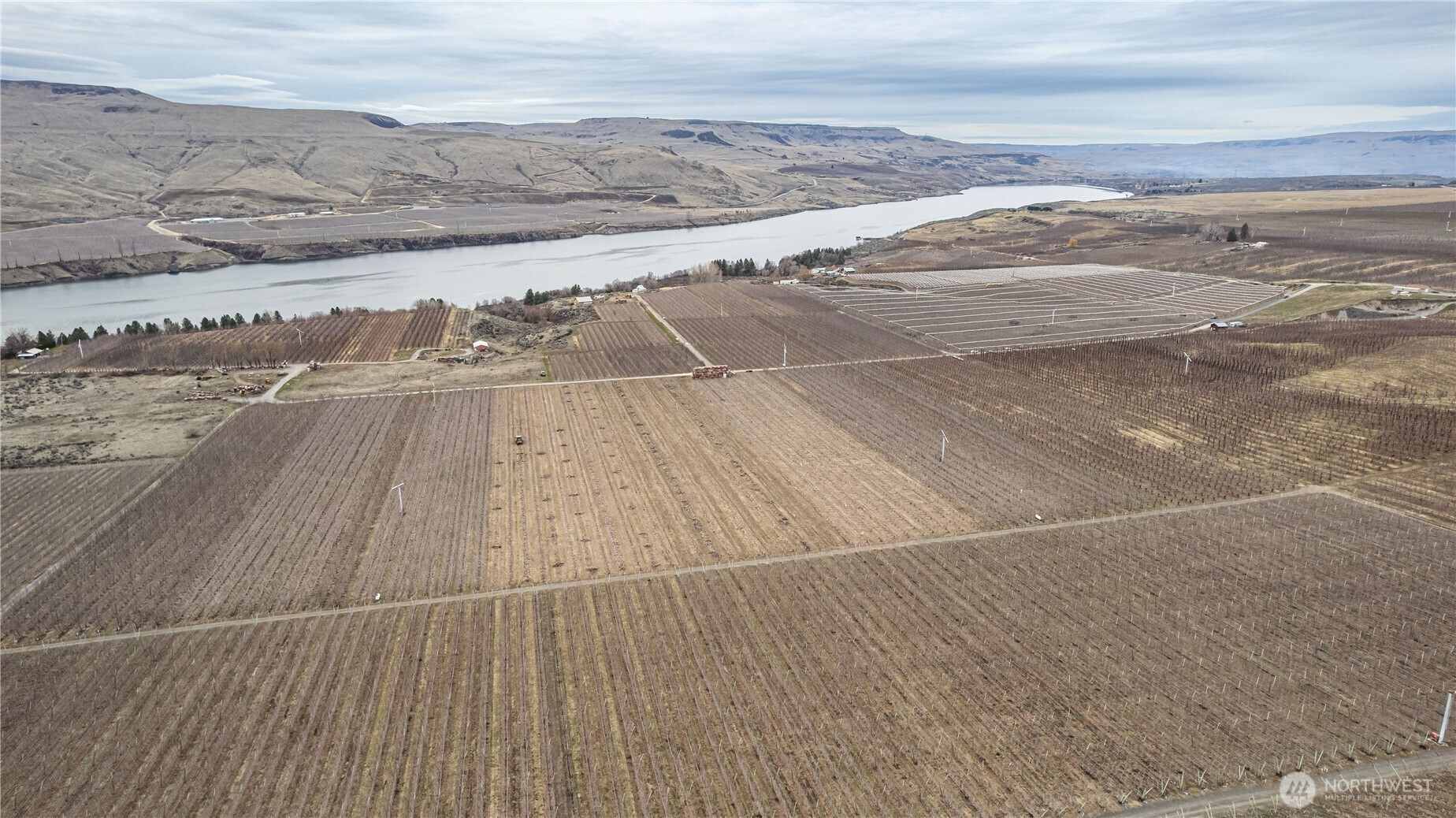 545 Jack Wells Road Bridgeport, WA 98813 - Photo 11 of 20