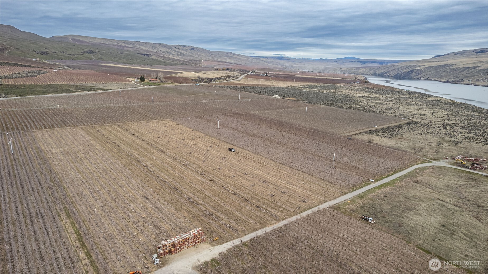 545 Jack Wells Road Bridgeport, WA 98813 - Photo 7 of 20