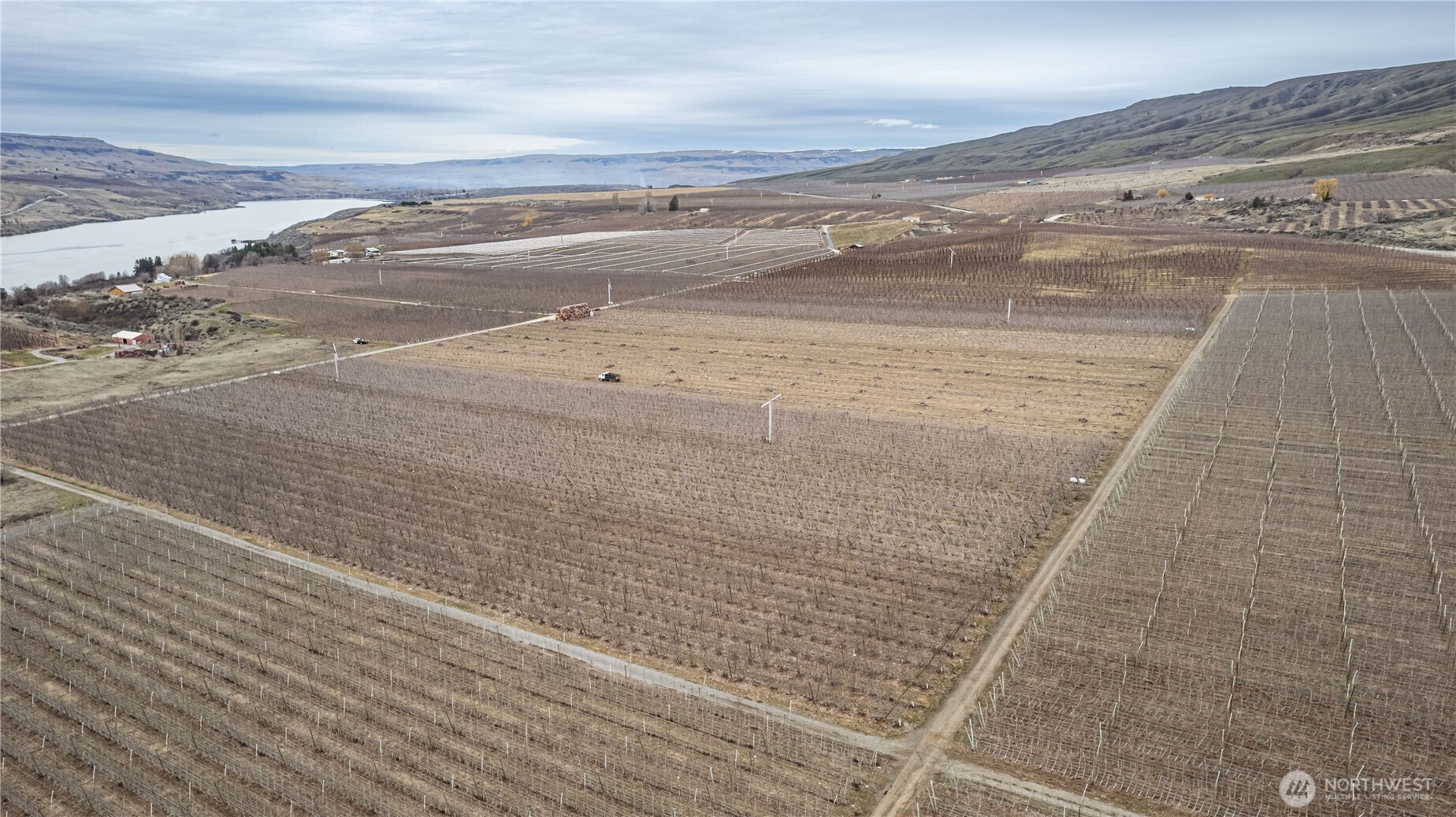 545 Jack Wells Road Bridgeport, WA 98813 - Photo 10 of 20