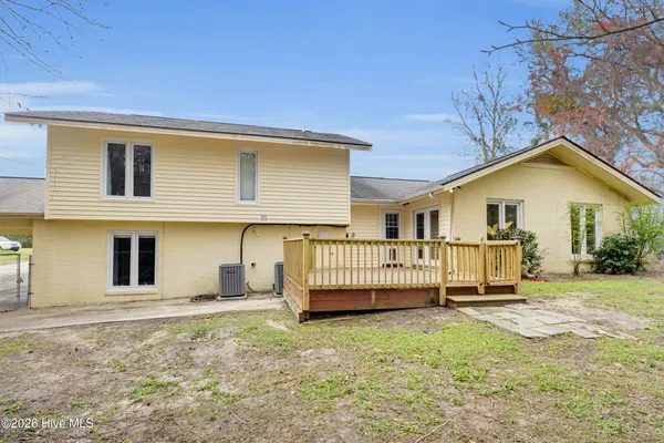 $335,000 | 224 East Palmer Drive, New Bern, NC 28560