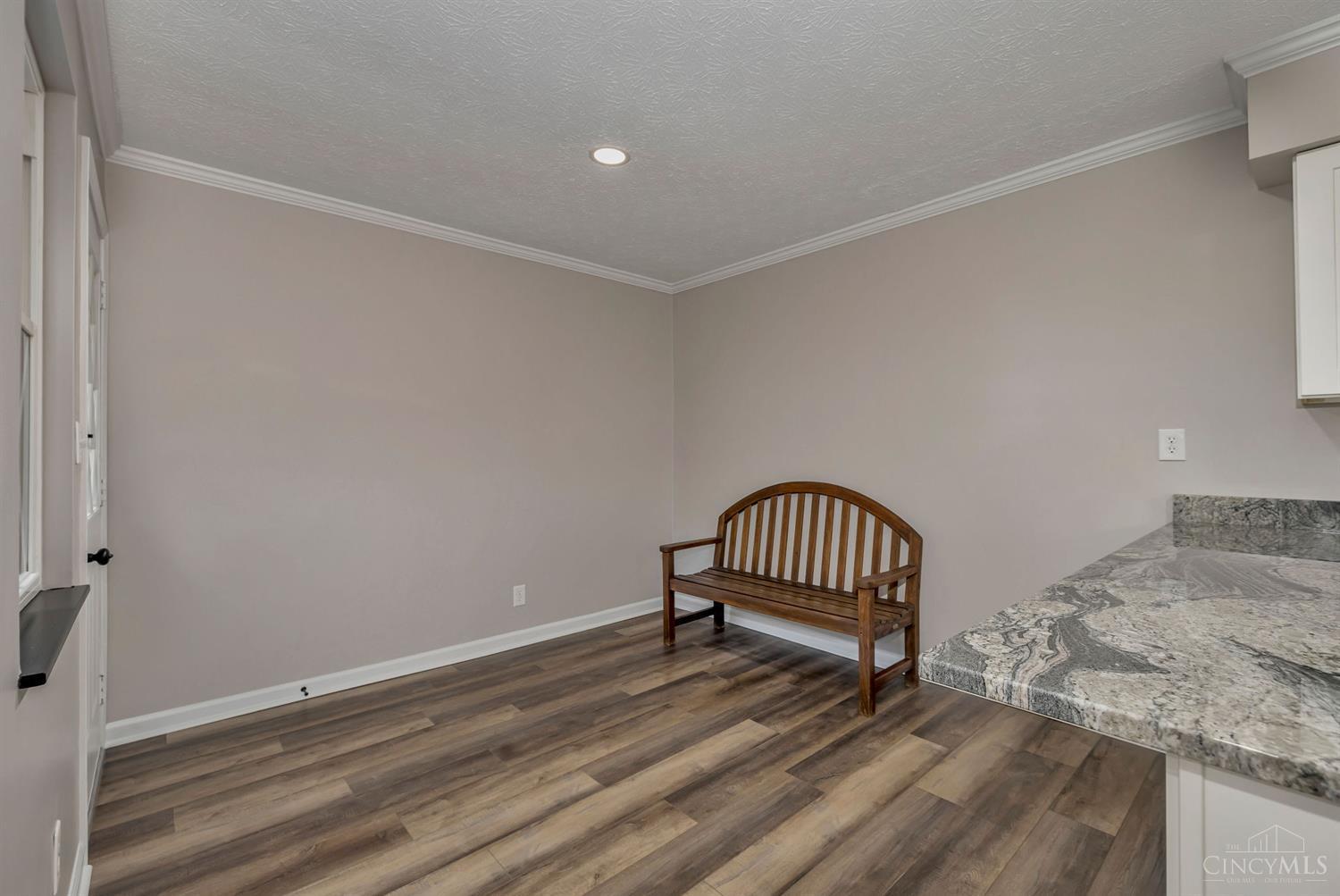 5644 Springdale Road Cincinnati, OH 45251 - Photo 20 of 53