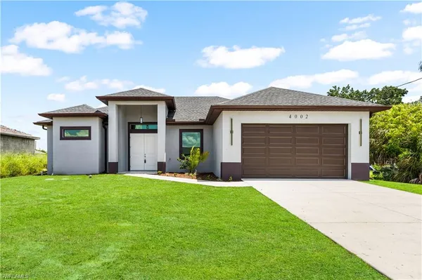 $369,900 | 4002 22nd Street Southwest, Lehigh Acres, FL 33976