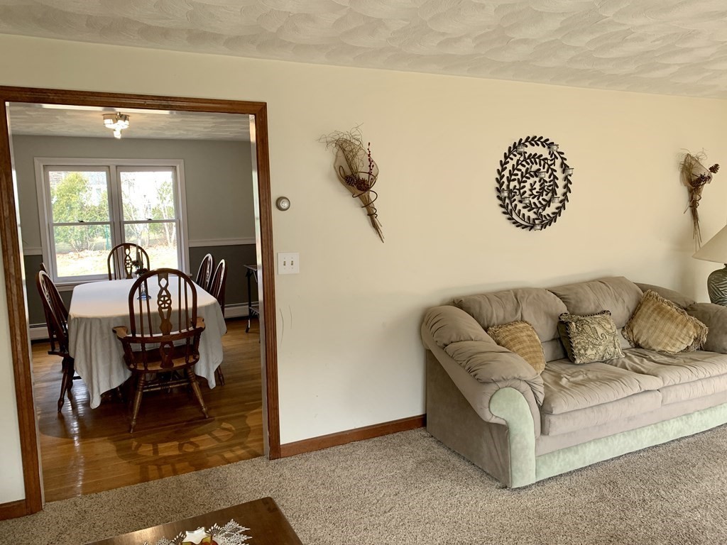 58 Brookhaven Road Worcester, MA 01606 - Photo 10 of 34 Gallery Image 10