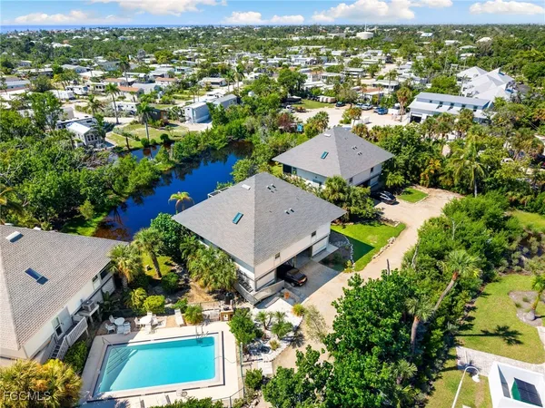 $549,000 | 1039 Beach Road, Unit 104, Sanibel, FL 33957