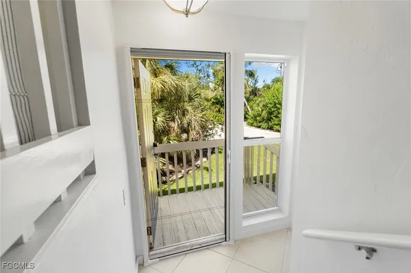 $549,000 | 1039 Beach Road, Unit 104, Sanibel, FL 33957