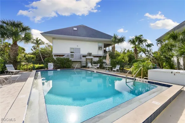 $549,000 | 1039 Beach Road, Unit 104, Sanibel, FL 33957