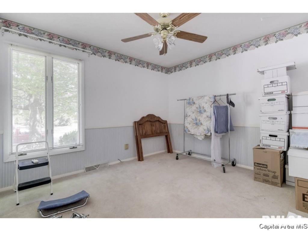 66 Crusaders Road Springfield, IL 62704 - Photo 16 of 19