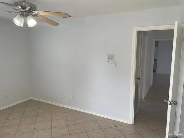 $1,700 | 2432 West Iris Avenue, McAllen, TX 78501