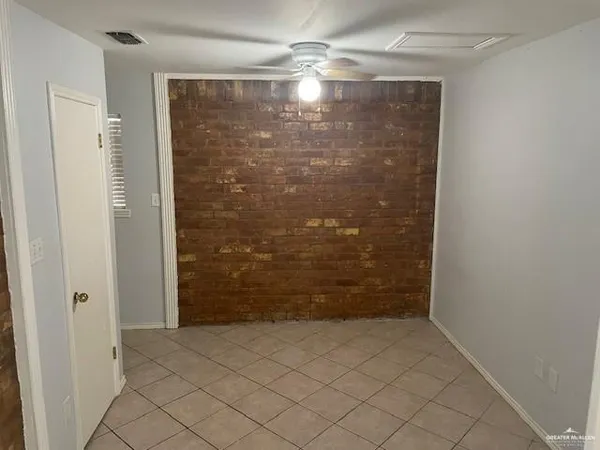 $1,700 | 2432 West Iris Avenue, McAllen, TX 78501