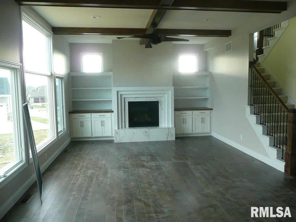 6405 Cardinal Road Bettendorf, IA 52722 - Photo 7 of 19 Gallery Image 7