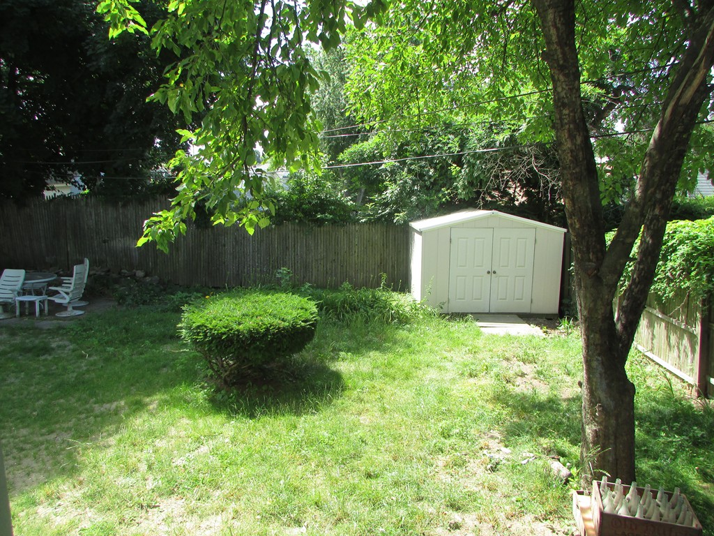 97-99 Noel Street Springfield, MA 01108 - Photo 10 of 12 Gallery Image 10