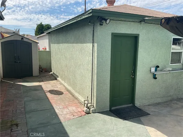 $750,000 | 10019 Rosecrans Avenue, Bellflower, CA 90706