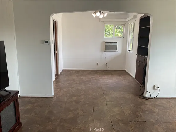 $750,000 | 10019 Rosecrans Avenue, Bellflower, CA 90706