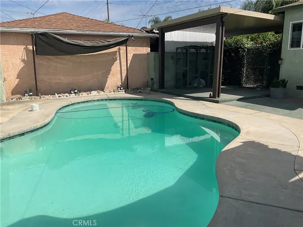 $750,000 | 10019 Rosecrans Avenue, Bellflower, CA 90706