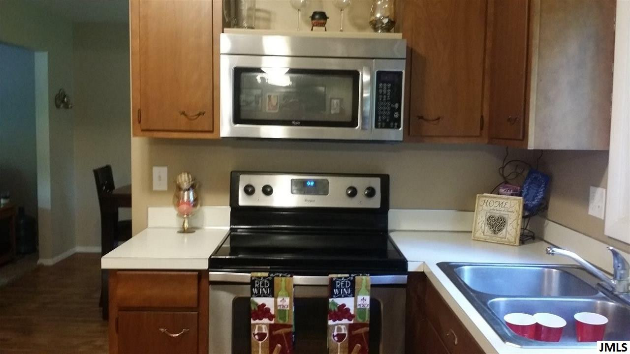 5220 Timbercrest Trail Jackson, MI 49201 - Photo 2 of 11 Photo 2