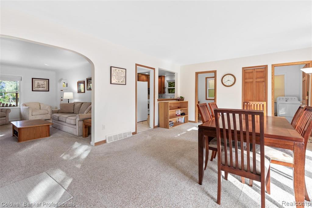 2321 West Wattles Road Troy, MI 48098 - Photo 15 of 45