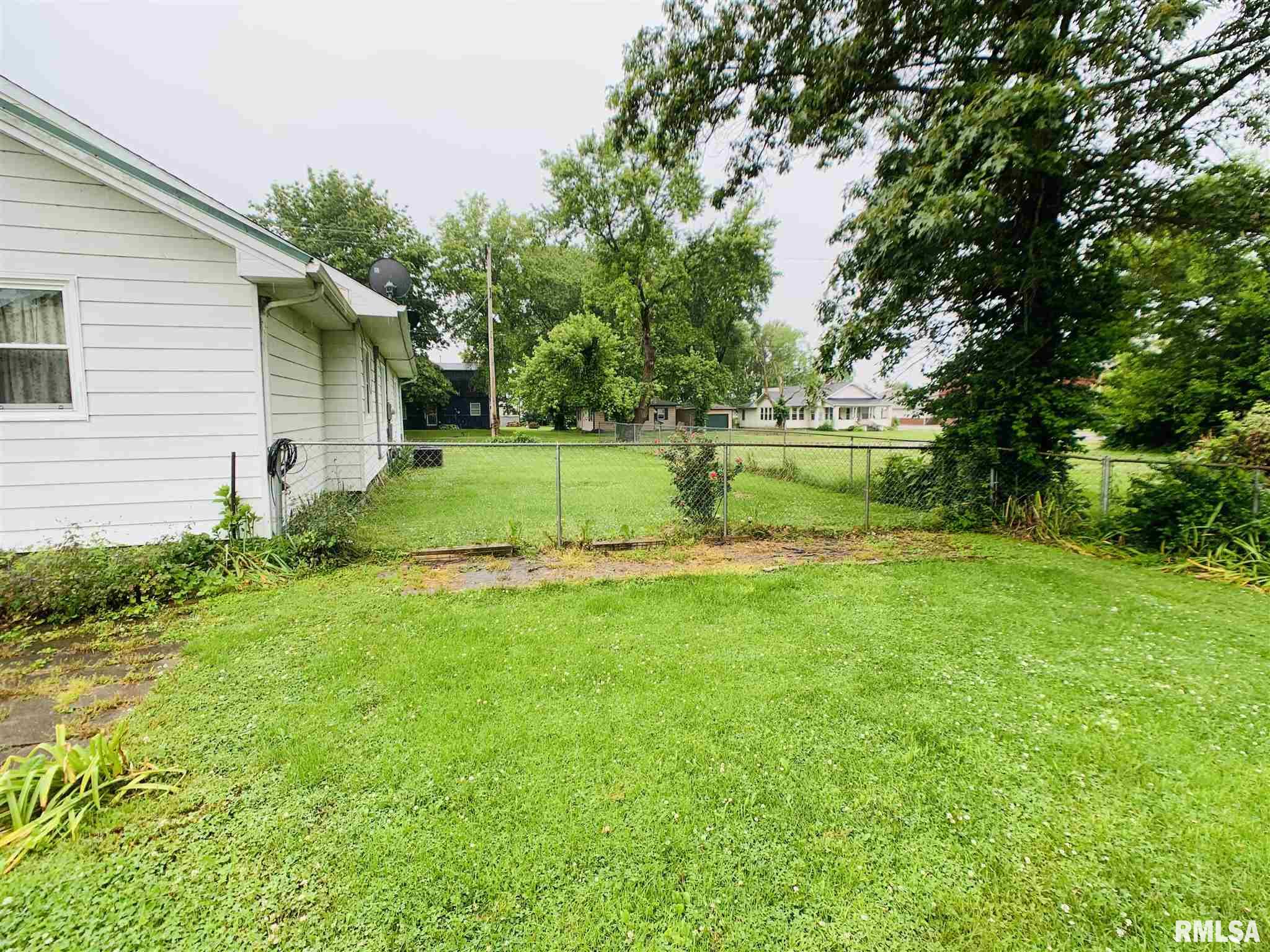 21 Church Street Raleigh, IL 62977 - Photo 8 of 28 Gallery Image 8