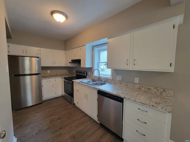 $174,900 | 217 East William Street, Kendallville, IN 46755