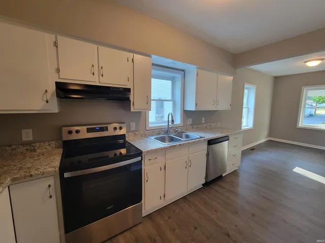 $174,900 | 217 East William Street, Kendallville, IN 46755