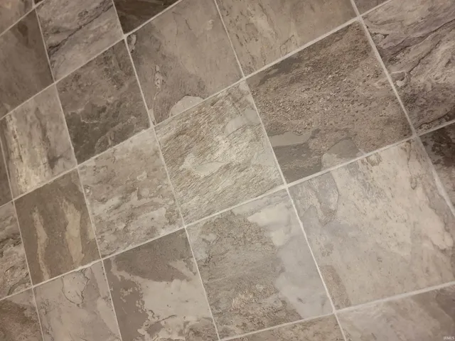 $174,900 | 217 East William Street, Kendallville, IN 46755