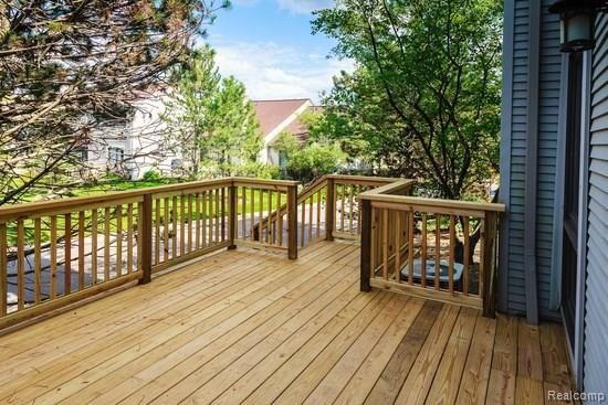716 Eton Court, Unit 157 Rochester, MI 48307 - Photo 4 of 19
