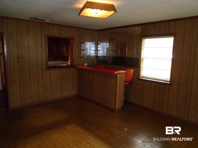 1515 Dominick Street Mobile, AL 36605 - Photo 6 of 13 Den and Bar