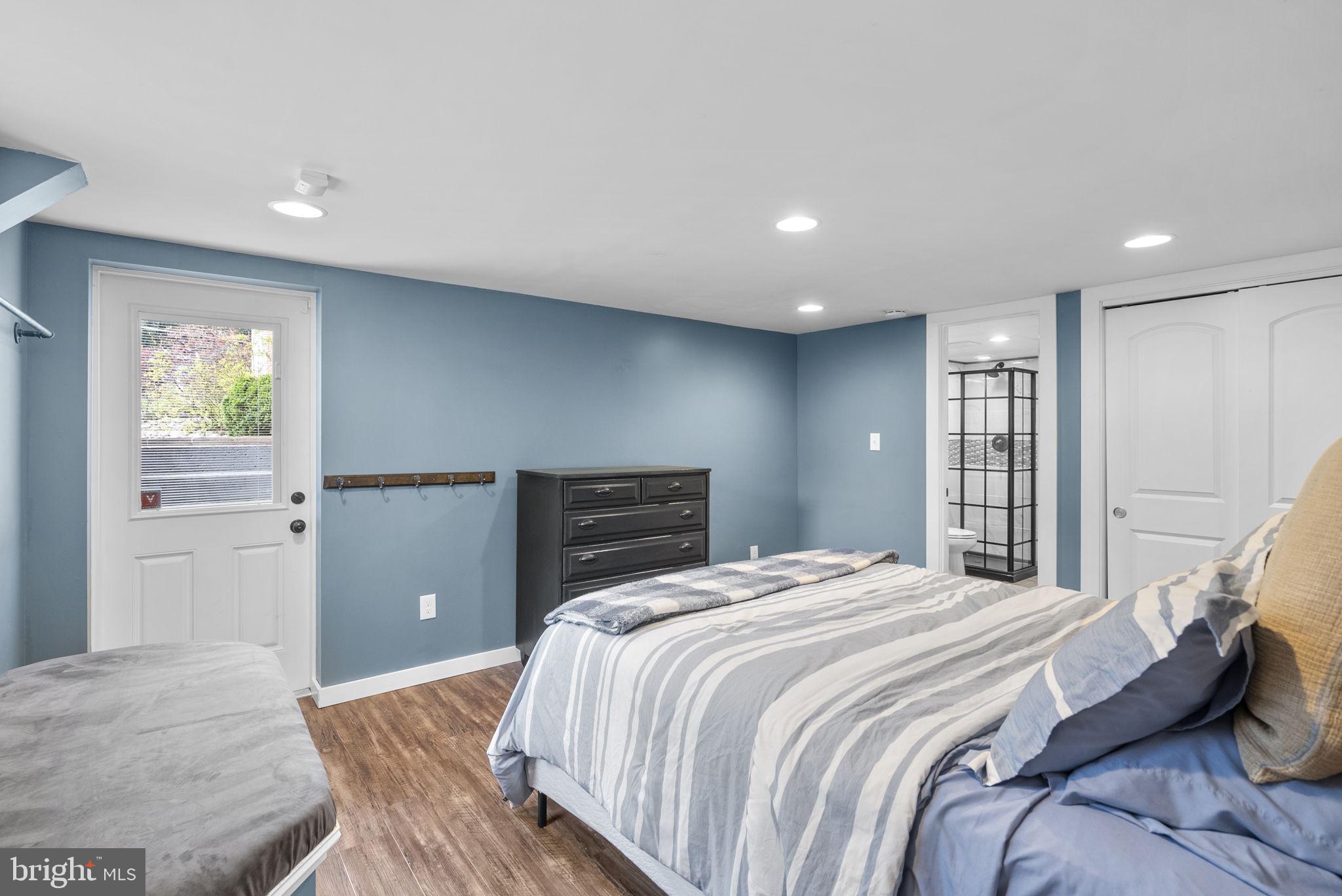 9006 Crestleigh Road Ellicott City, MD 21042 - Photo 47 of 73 Gallery Image 47