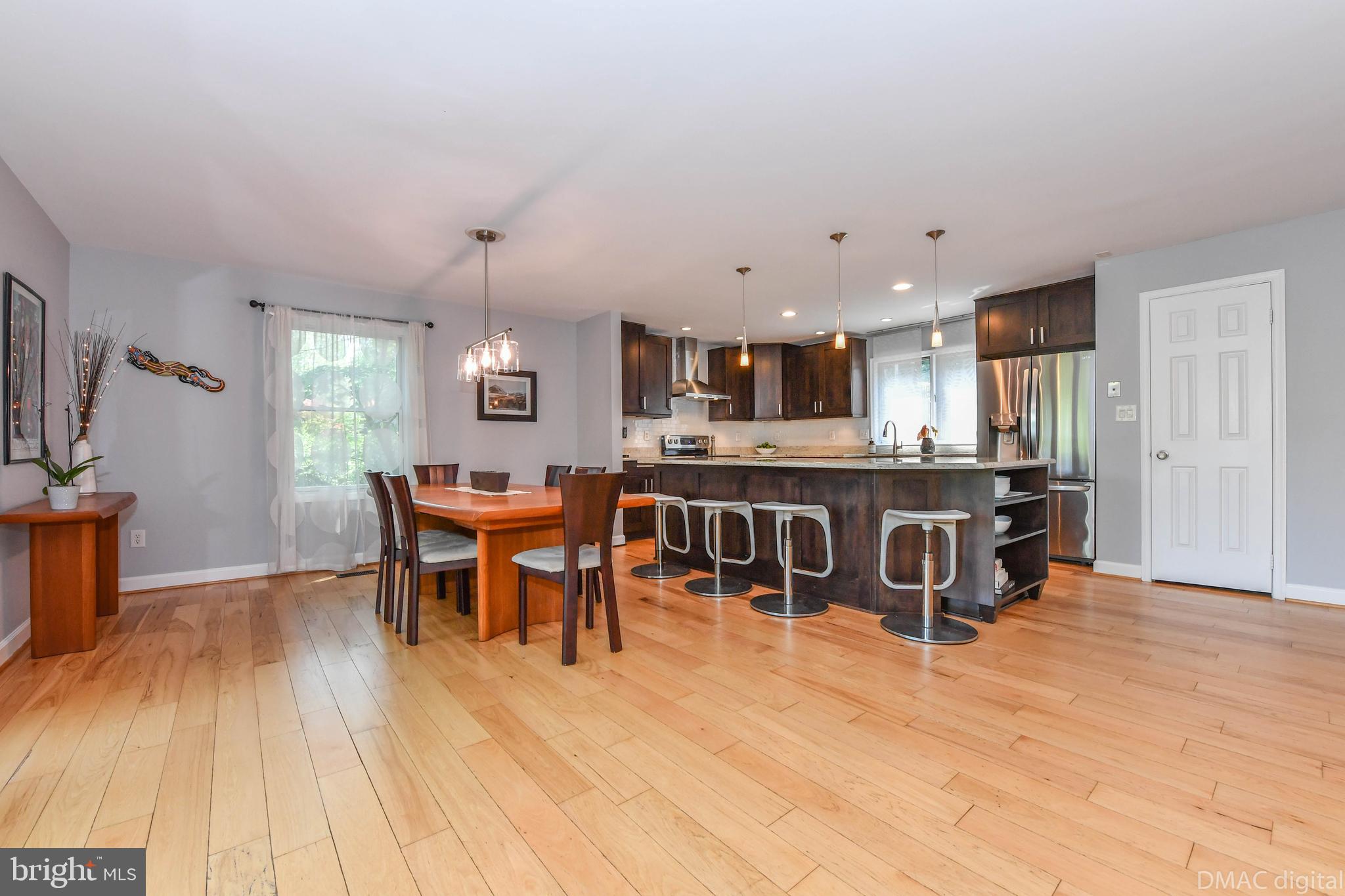 6951 Meadowlake Road New Market, MD 21774 - Photo 12 of 54 Large, open area.