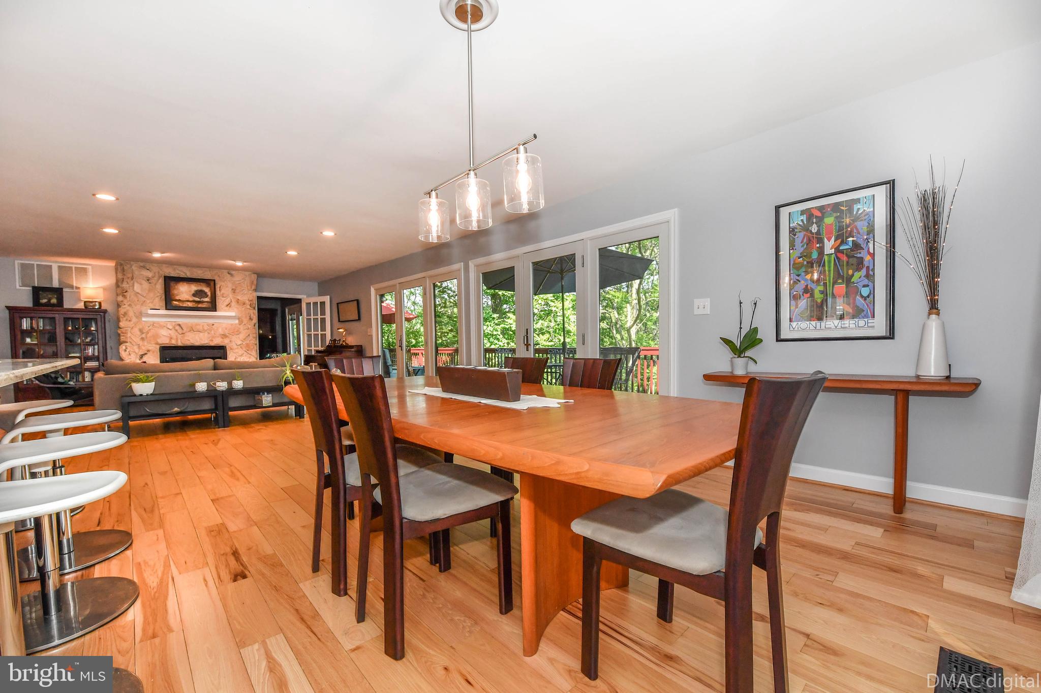 6951 Meadowlake Road New Market, MD 21774 - Photo 13 of 54 Separate dining space.