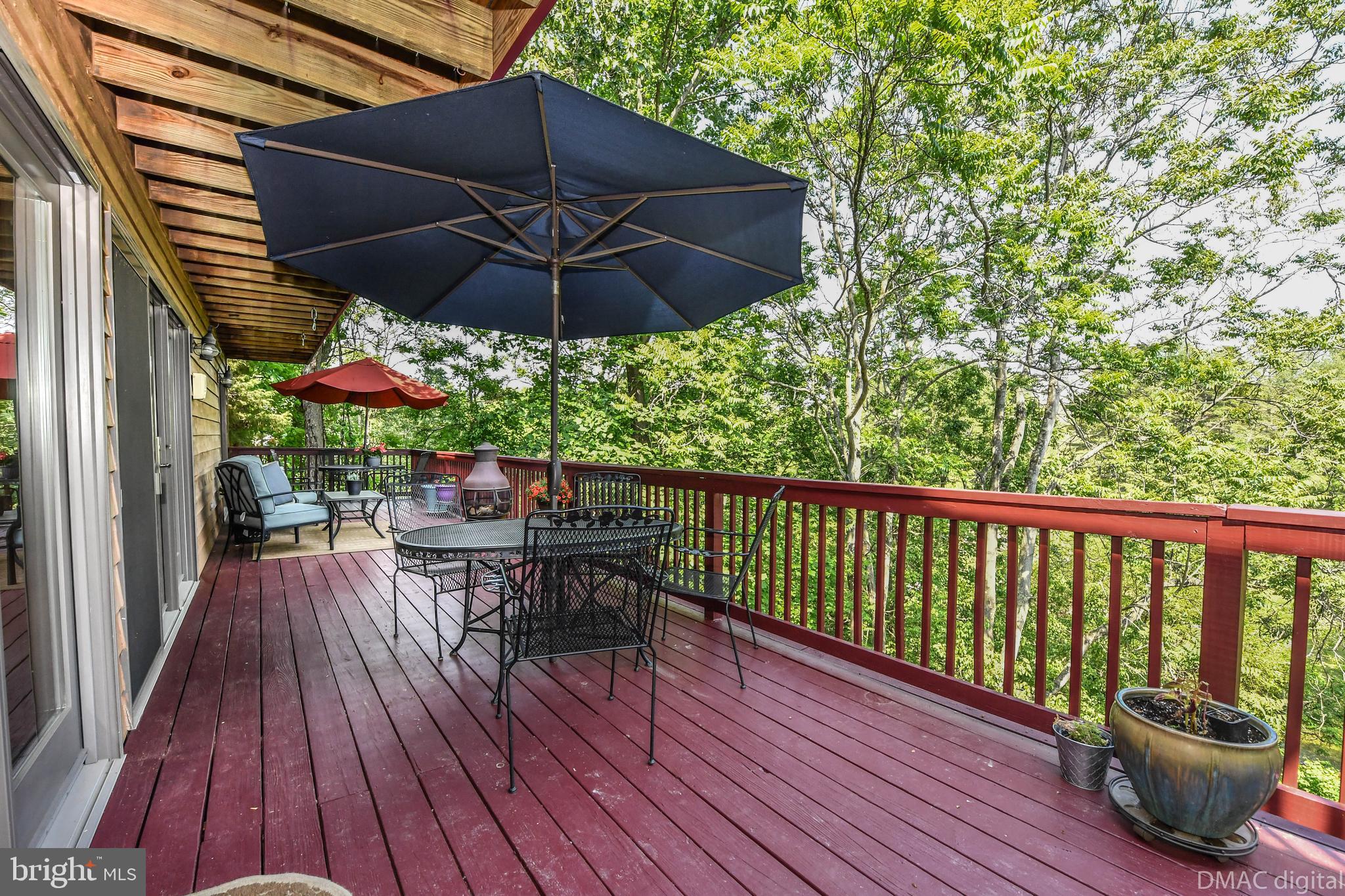 6951 Meadowlake Road New Market, MD 21774 - Photo 21 of 54 Just so much space to enjoy the views.
