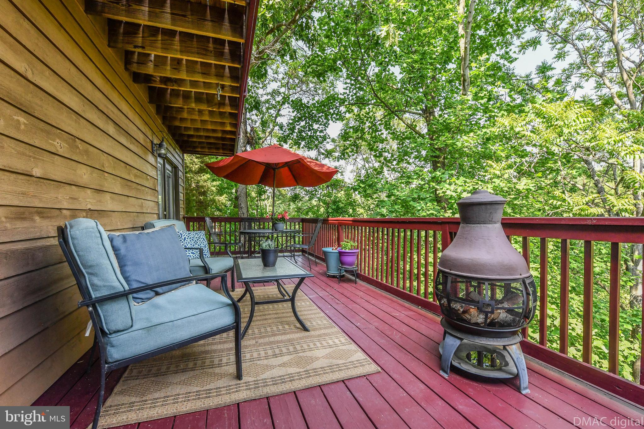 6951 Meadowlake Road New Market, MD 21774 - Photo 22 of 54 Or unwind.