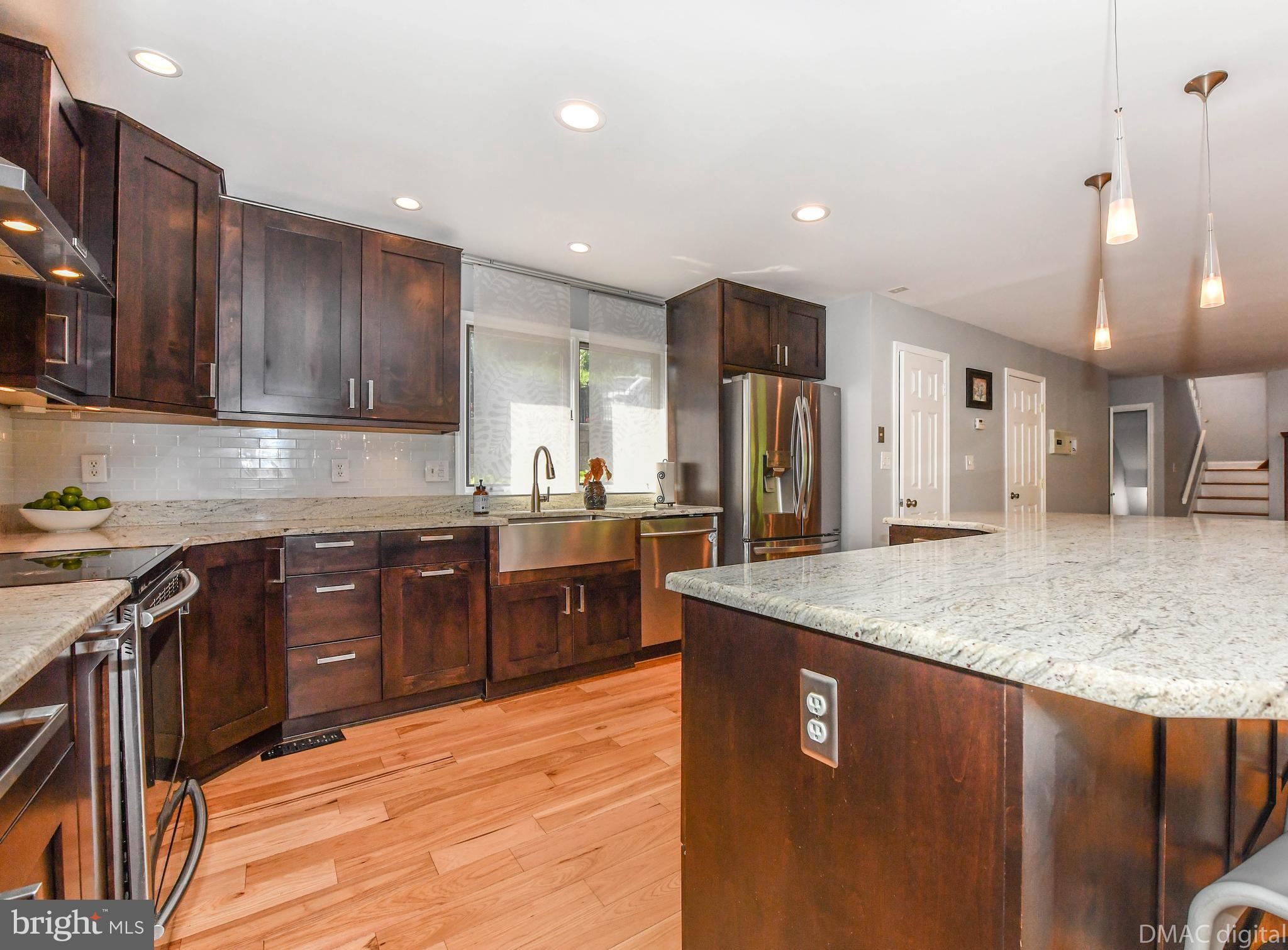 6951 Meadowlake Road New Market, MD 21774 - Photo 10 of 54 Plenty of space to prep.