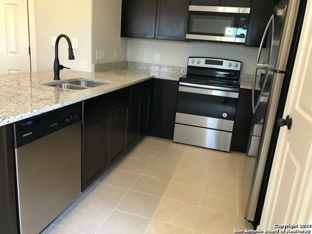 $1,475 | 16719 Jupiter, Unit 3, Selma, TX 78154