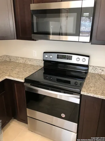 $1,475 | 16719 Jupiter, Unit 3, Selma, TX 78154